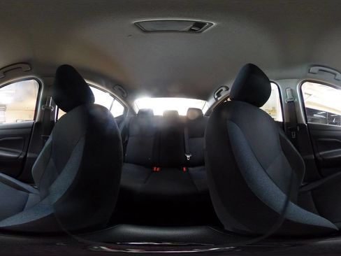 Used 2025 Nissan Versa SV FWD image 40