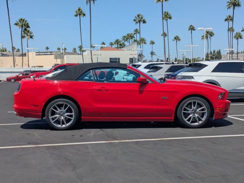 Used 2013 Ford Mustang GT Premium w/ Electronics Pkg RWD image 4