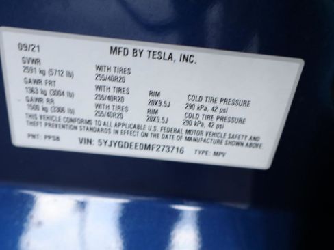 Used 2021 Tesla Model Y Long Range AWD/4WD image 38