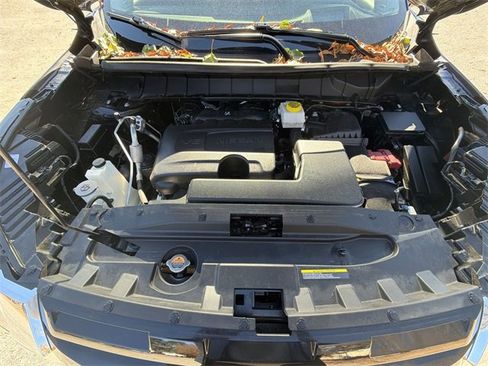 Used 2024 Nissan Pathfinder Platinum w/ Cargo Package image 28