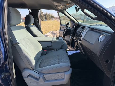 Used 2011 Ford F150 XLT w/ XLT Chrome Pkg image 28