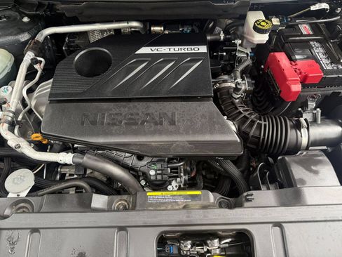 Used 2025 Nissan Rogue SV FWD image 30