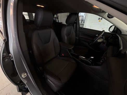 Used 2025 Buick Encore GX Preferred image 35