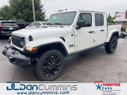 Used 2024 Jeep Gladiator Sport