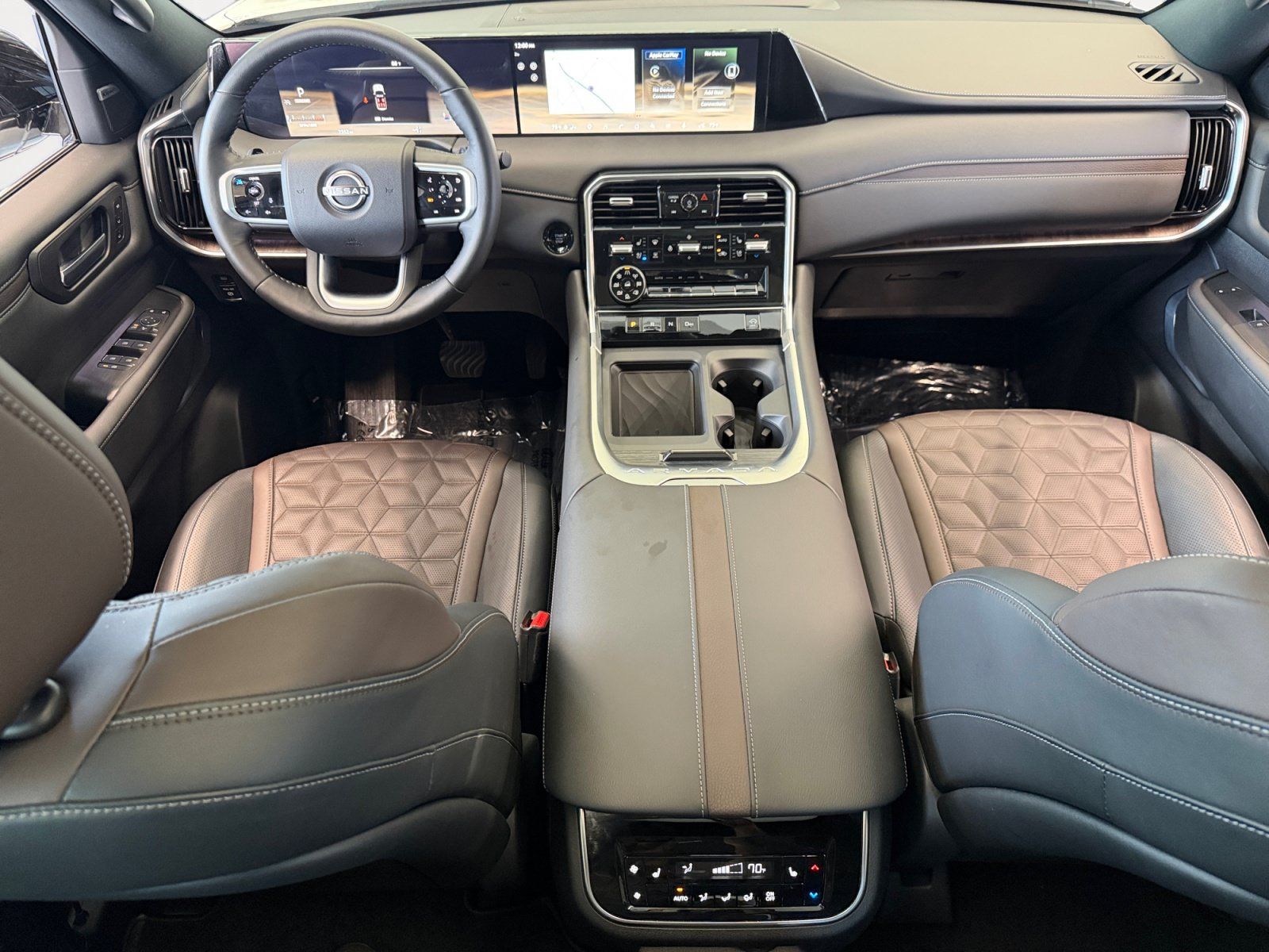 Used 2026 Nissan Armada Platinum AWD/4WD image 3