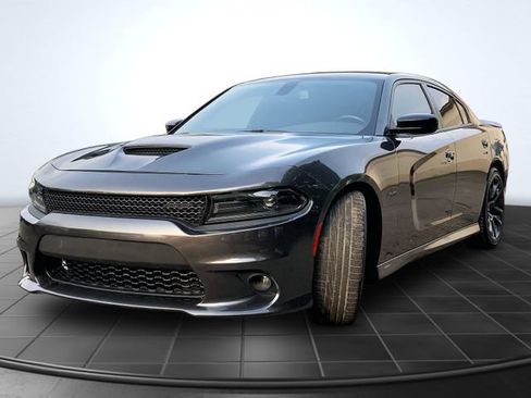 Used 2023 Dodge Charger R/T w/ Plus Group RWD image 4