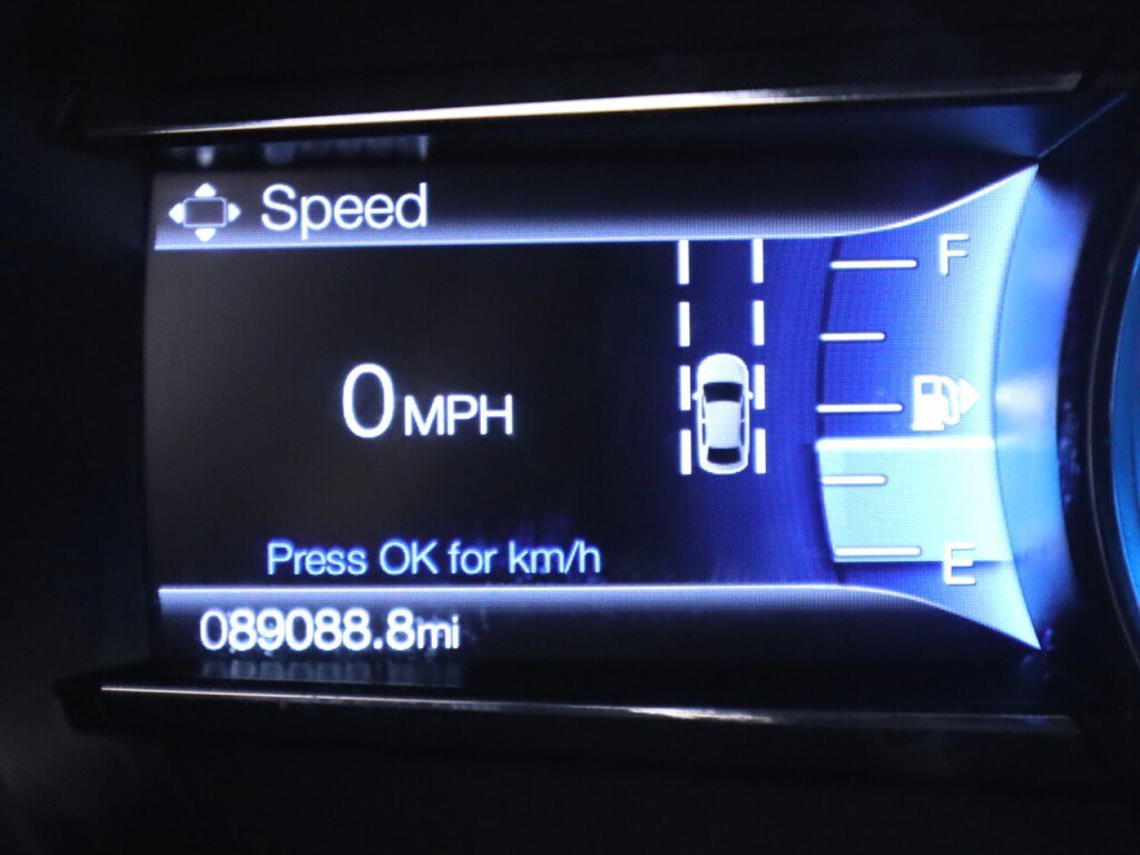 Used 2018 Ford Explorer XLT w/ Equipment Group 202A AWD/4WD image 15