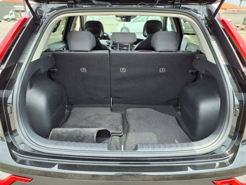Certified 2025 Toyota RAV4 LE AWD/4WD image 8