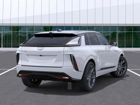 New 2026 Cadillac Lyriq V w/ LPO, Floor Liner Package image 3