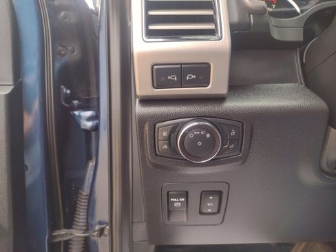 Used 2019 Ford F150 Platinum w/ Equipment Group 701A Luxury image 25