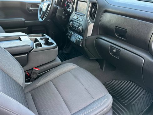 Certified 2024 Chevrolet Silverado 1500 Custom w/ LPO, Dark Essentials Package AWD/4WD image 19