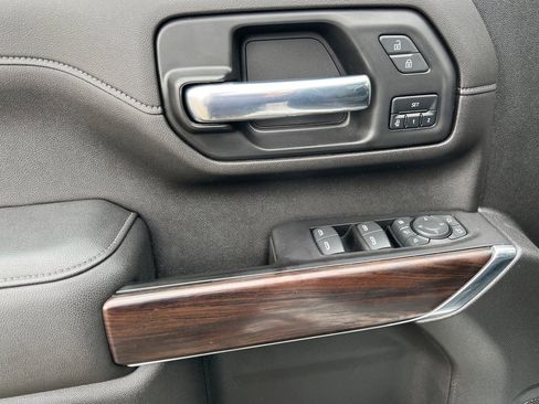 Used 2022 GMC Sierra 3500 SLT image 11