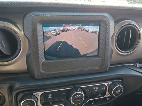 Used 2022 Jeep Wrangler Unlimited Sport S image 21