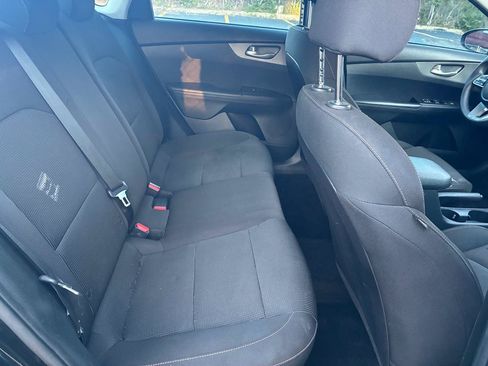 Used 2019 Kia Forte LXS FWD image 20