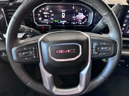 Certified 2025 GMC Sierra 1500 SLT AWD/4WD image 14