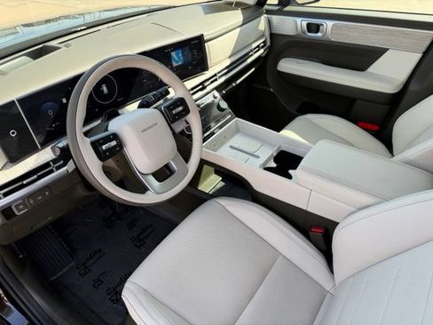 Used 2025 Hyundai Santa Fe Calligraphy FWD image 13