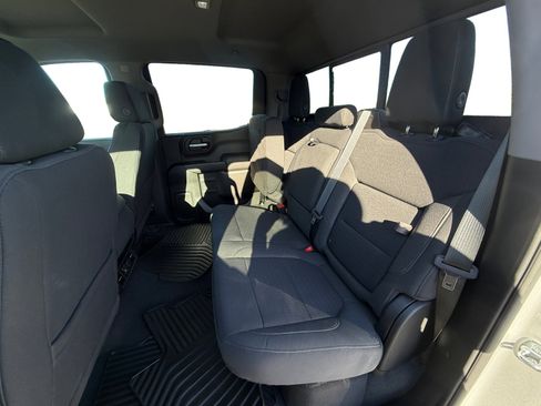 Used 2021 Chevrolet Silverado 1500 LT w/ Convenience Package II RWD image 16