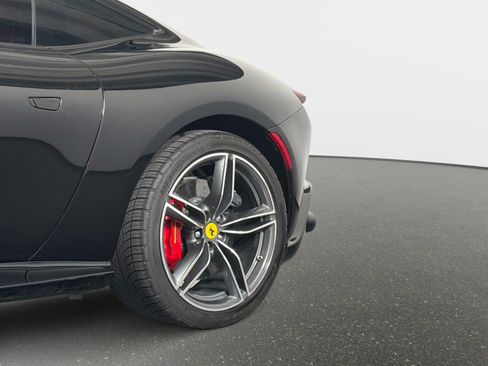 Used 2023 Ferrari Roma RWD image 14