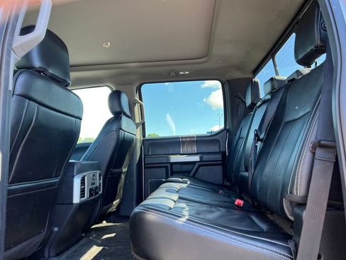 Used 2018 Ford F150 Lariat w/ Equipment Group 502A Luxury AWD/4WD image 12