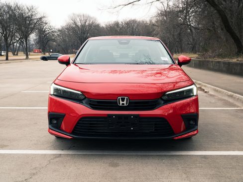 Certified 2023 Honda Civic Touring image 3