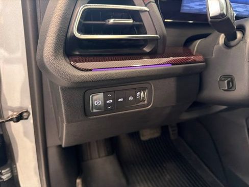 Used 2025 Chevrolet Traverse RS w/ LPO, Floor Liner Package AWD/4WD image 24