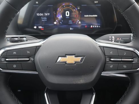 New 2026 Chevrolet Equinox LT w/ Convenience Package II FWD image 22