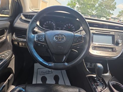 Used 2017 Toyota Avalon XLE FWD image 12