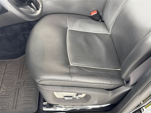Used 2014 Rolls-Royce Ghost image 18