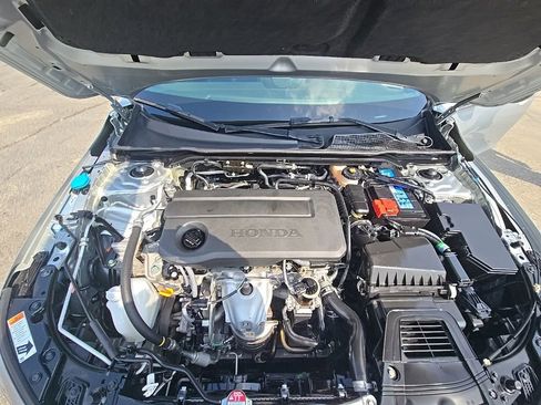 Certified 2025 Honda Civic Sport image 11