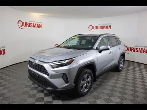 Used 2025 Toyota RAV4 XLE w/ Convenience Package image 3