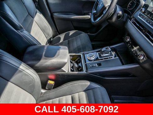 Used 2024 Mitsubishi Outlander SE FWD image 18