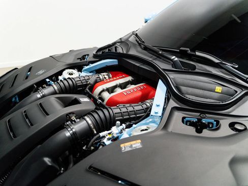 Used 2025 Ferrari Purosangue AWD/4WD image 2