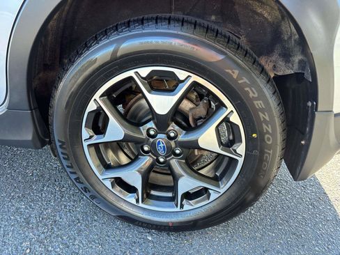Used 2019 Subaru Crosstrek 2.0i Premium image 6