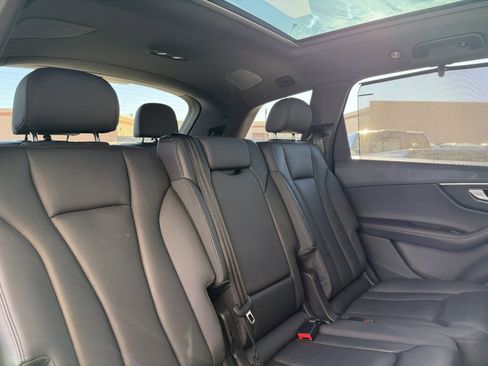 Used 2023 Audi Q7 Premium Plus w/ Premium Plus Package image 46