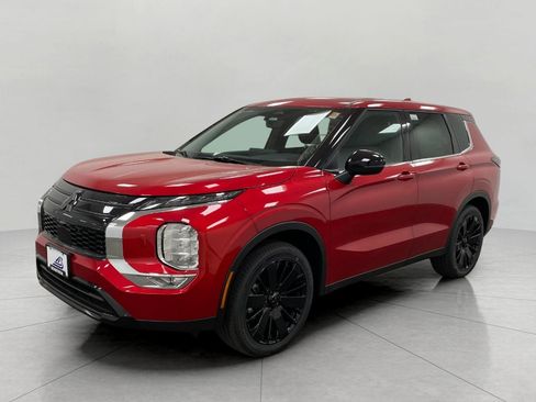 New 2026 Mitsubishi Outlander LE AWD/4WD image 8