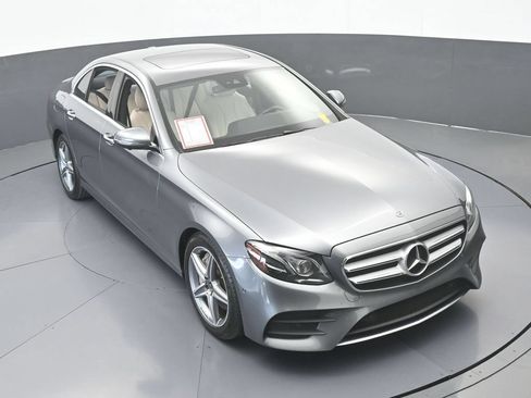 Used 2019 Mercedes-Benz E 300 image 57