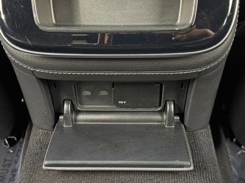 Used 2022 Mercedes-Benz S 500 4MATIC w/ AMG Line Package image 42