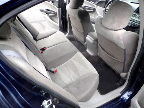 Used 2010 Honda Accord LX-P image 11