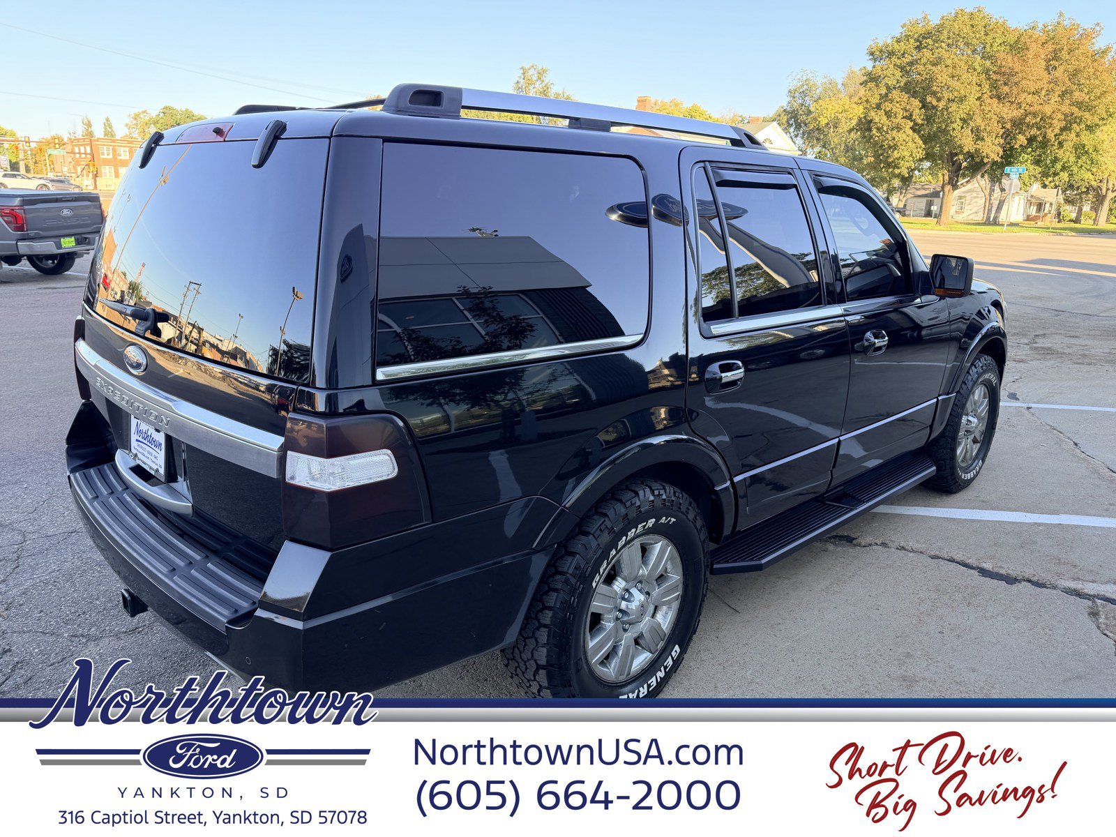 Used 2016 Ford Expedition Platinum AWD/4WD image 11