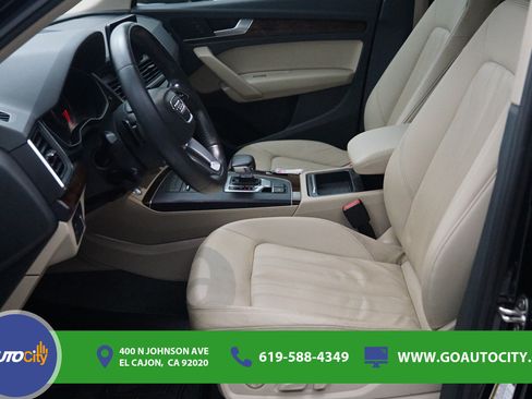 Used 2018 Audi Q5 2.0T Premium w/ Convenience Package AWD/4WD image 9
