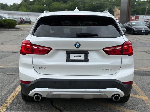 Used 2021 BMW X1 xDrive28i w/ Convenience Package AWD/4WD image 5