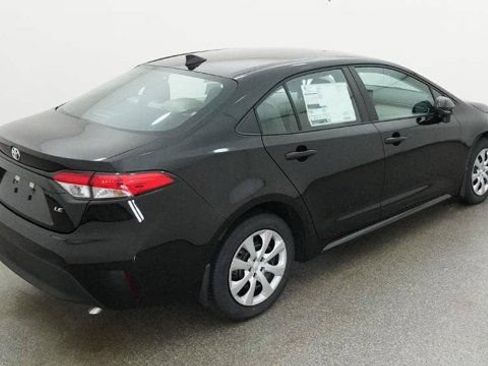 New 2026 Toyota Corolla LE FWD image 9
