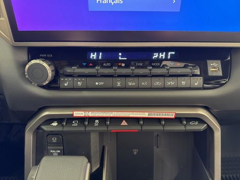 New 2026 Toyota Tundra Platinum image 32