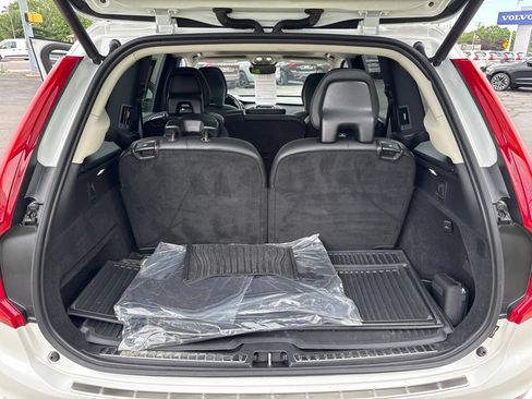 Used 2023 Volvo XC90 B5 Core w/ Protection Package Premier AWD/4WD image 39