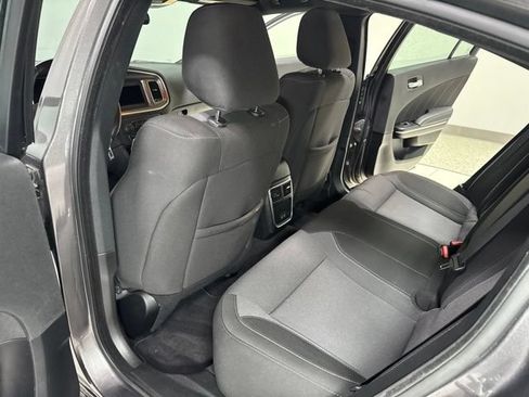Used 2020 Dodge Charger SXT RWD image 21