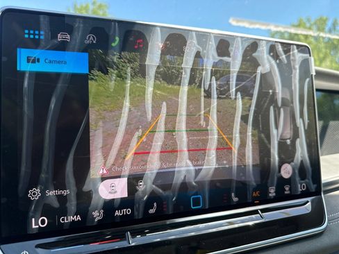 New 2026 Volkswagen Tiguan SE AWD/4WD image 15