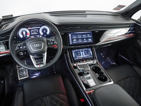 Used 2023 Audi SQ7 Prestige image 18
