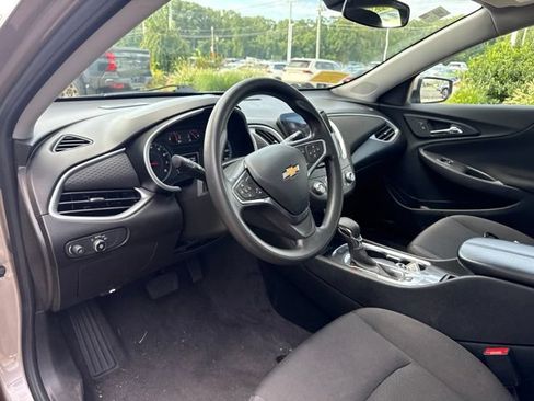 Used 2024 Chevrolet Malibu LT FWD image 33