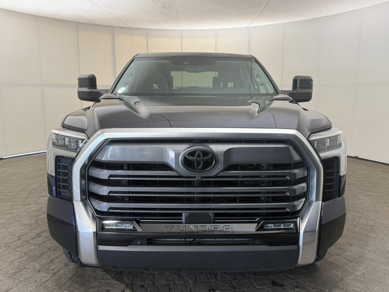 Used 2023 Toyota Tundra Limited AWD/4WD image 2