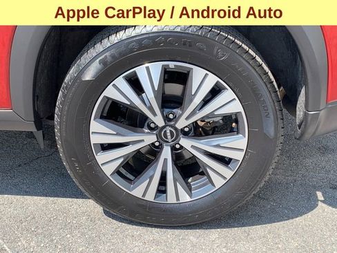 Used 2023 Nissan Rogue SV image 9